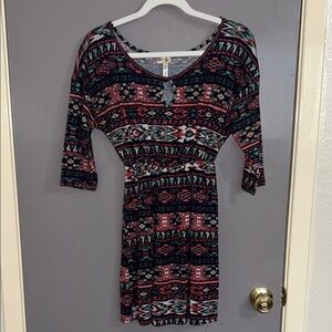 Espresso Multicolor Aztec-Pattern Long Sleeve Dress in Burgundy and Teal Small